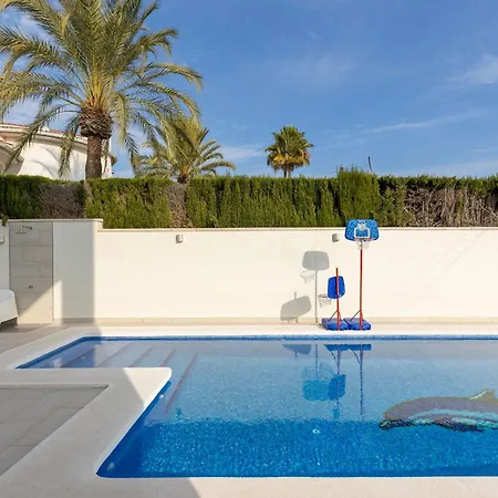 Casa Karlsen Willa