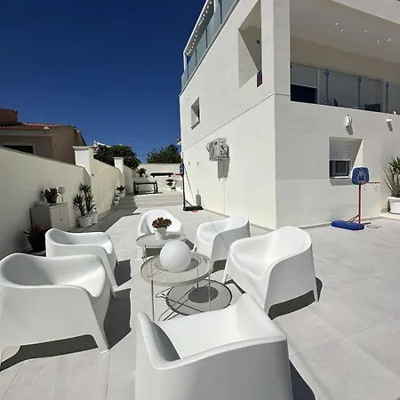 Casa Karlsen فيلة *